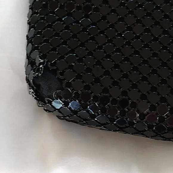 Whiting and Davis chain-mesh purse - Picture 3 of 6